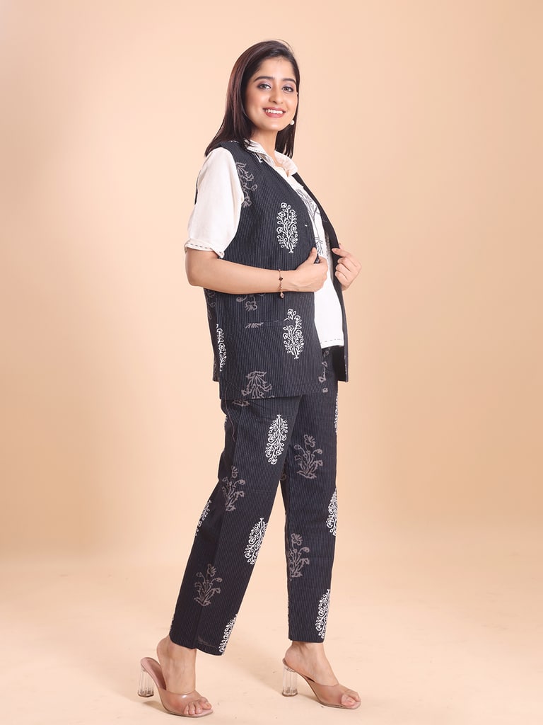 BLOUSON WOMEN COTTON PRINTED SLEEVELESS SHRUG SET - View 3