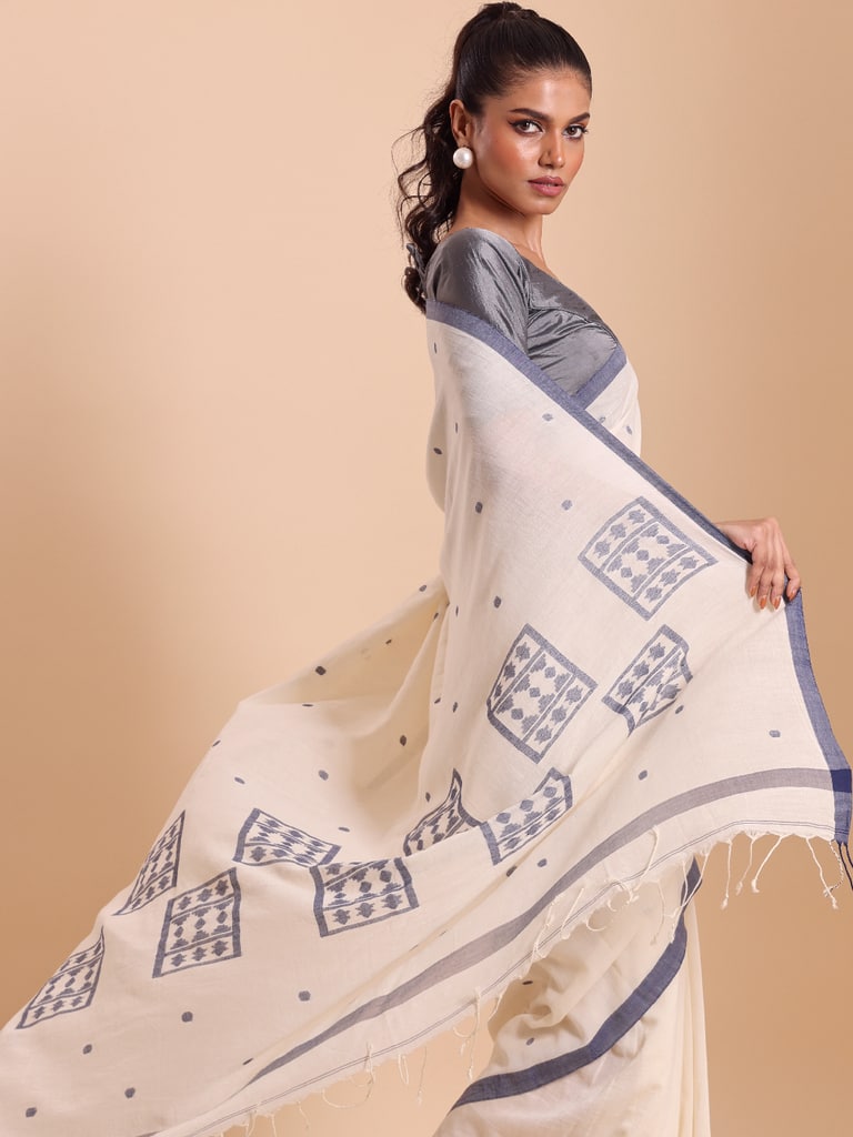 Handloom Starbox Jamdani Saree - Ecru - View 2
