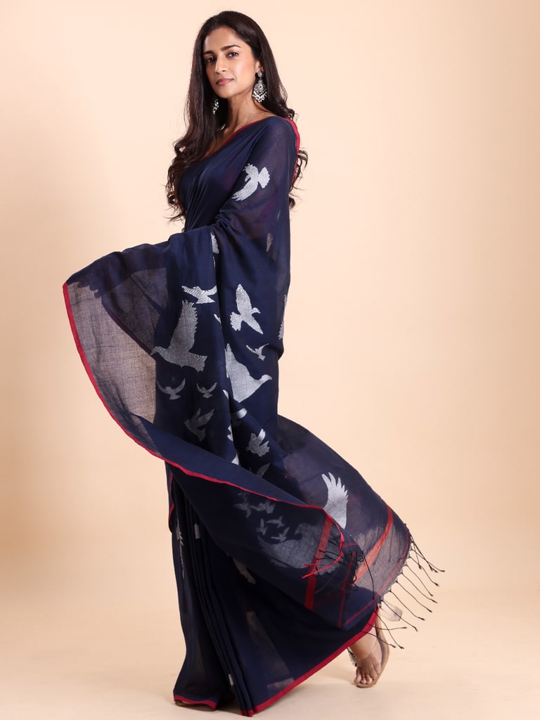 Handloom Cotton Happy Bird Jamdani Saree - Navy - View 2