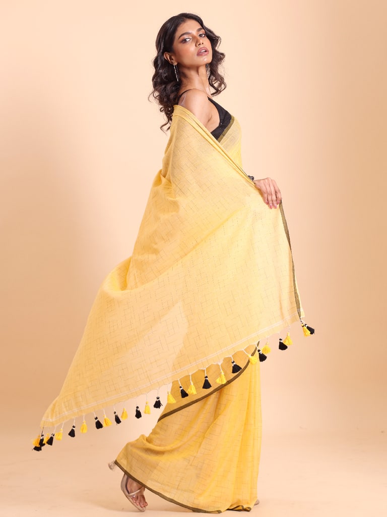 Handloom Malmal Cotton Tie-Dye Saree - Golden Haze - View 1