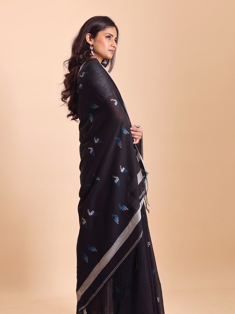 Handloom Cotton Mayur Jamdani Saree - Black - View 1