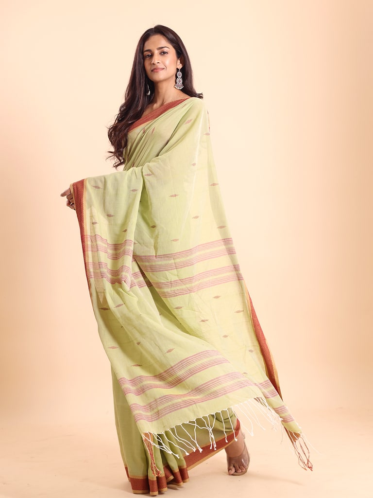 Handloom Buti Santipuri Saree - Pale Green - View 1