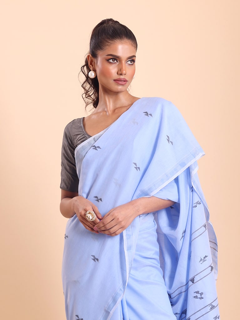 Handloom Cotton Pakhiralay Jamdani Saree - Powder Blue - Thumbnail 3