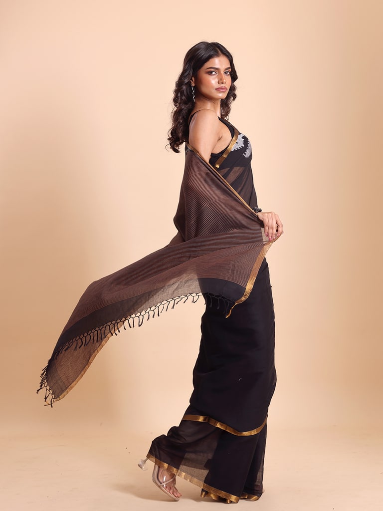 Handloom Cotton Half Derpar Jamdani Saree - Black - View 2