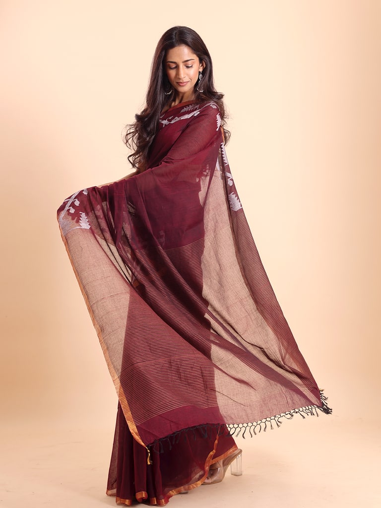 Handloom Cotton Half Derpar Jamdani Saree - Maroon - View 2