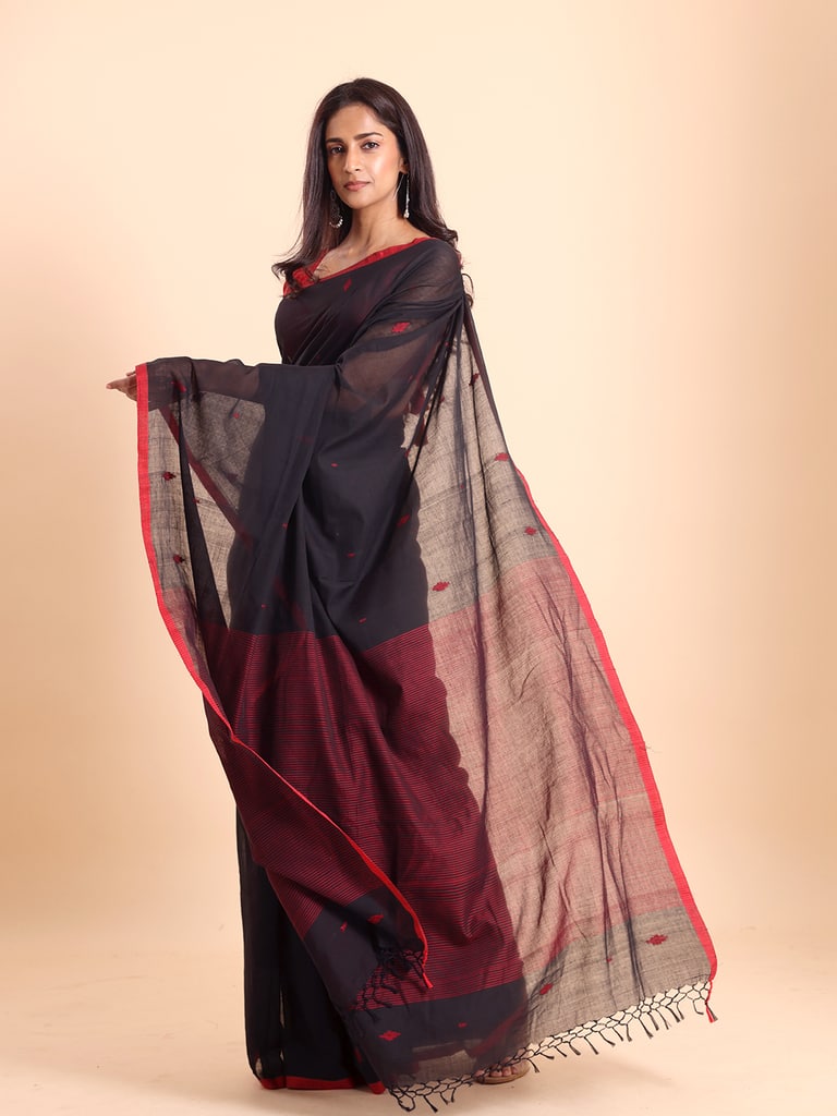 Handloom Stripe Anchal Buti Saree - Black - View 2