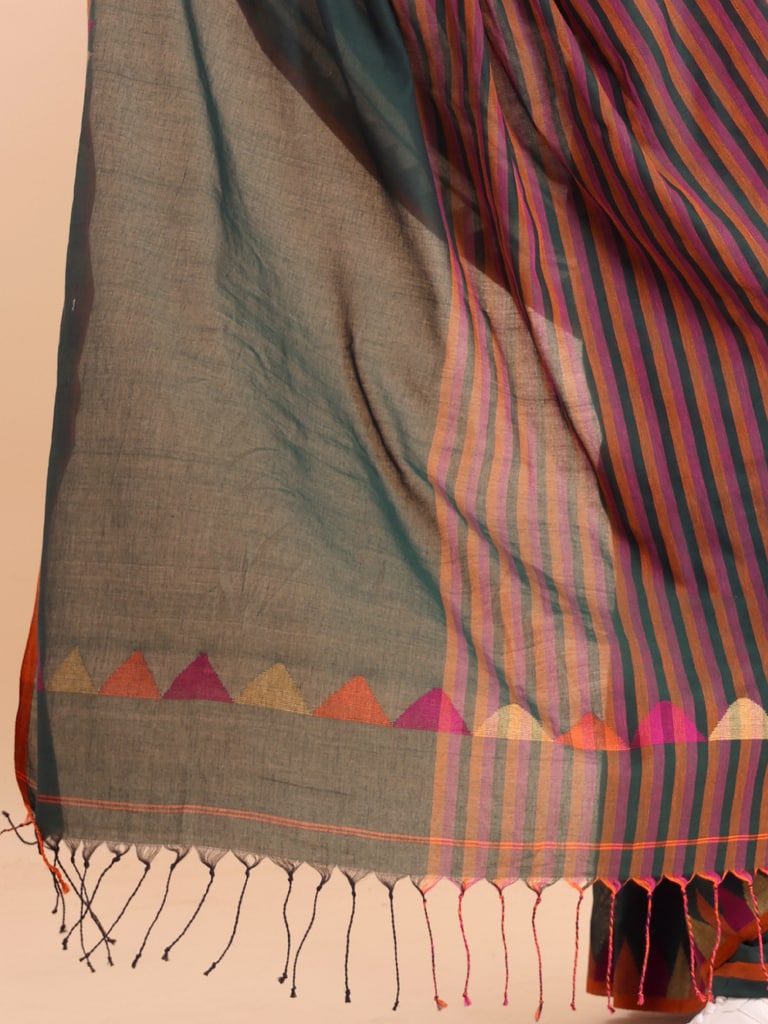 Handloom One Side Temple Jamdani Saree - Bottle Green - View 5